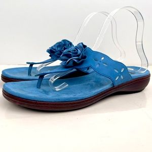 Trotters Teddie Sandal Size 11N Blue Leather Floral Comfort Slip On T-Strap